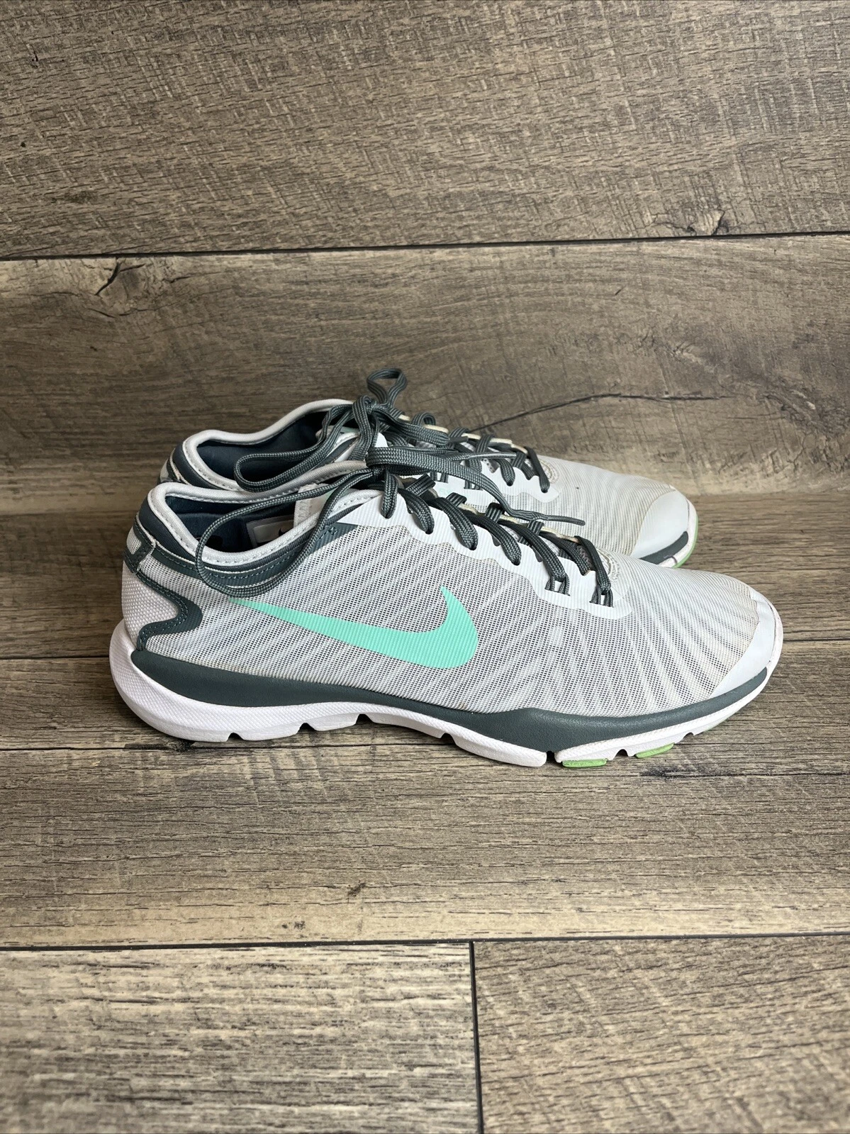 Baskets de course Nike Flex Supreme TR 4 819026 403 vertes blanches taille 8,5