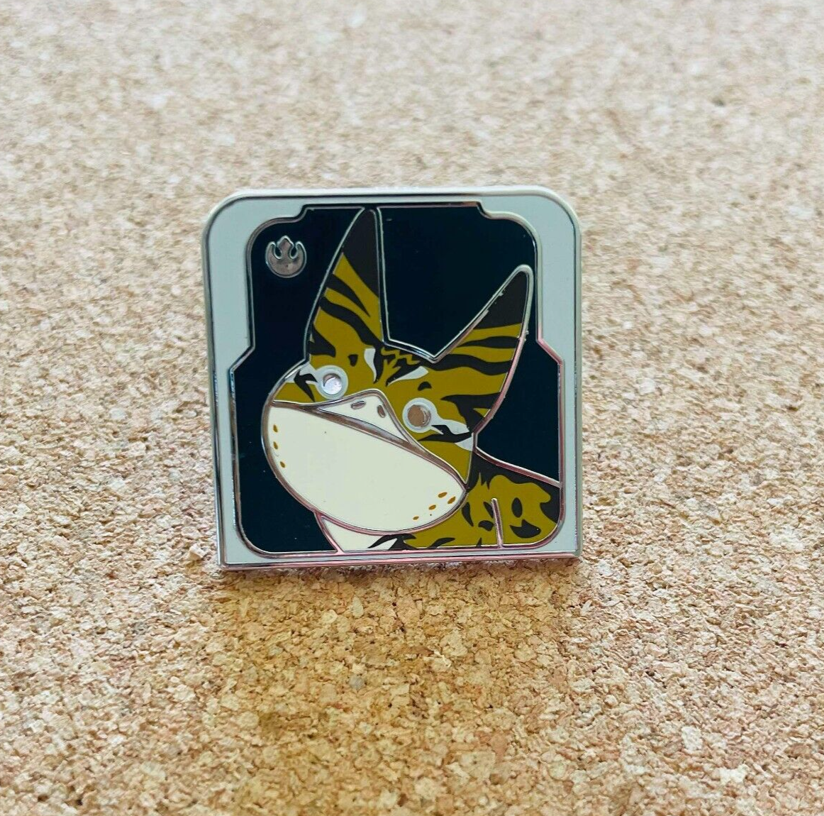 Disney Cats ピンバッジ 61PuEo0S8xL._UF350,350_QL50_.jpg