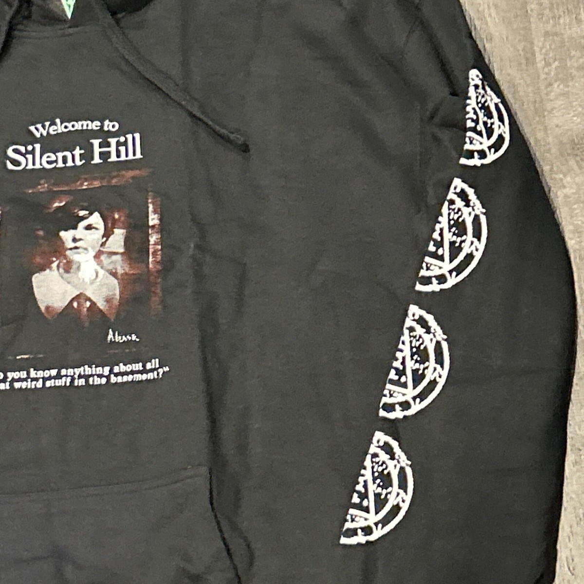 サイレントヒル Graveyard Goods 黒 長袖 Lサイズ サイレントヒル Graveyard Goods 黒 長袖 Lサイズ