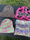 Beanie en tricot arc en ciel suprême ( CHACUN)