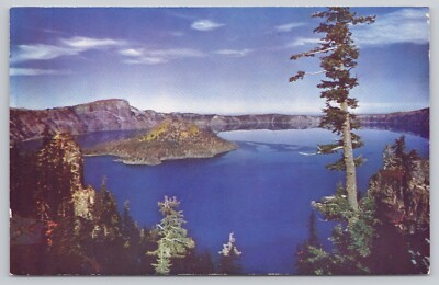 Crater Lake National Park Oregon, Cascade Mountain Range, Vintage Postcard