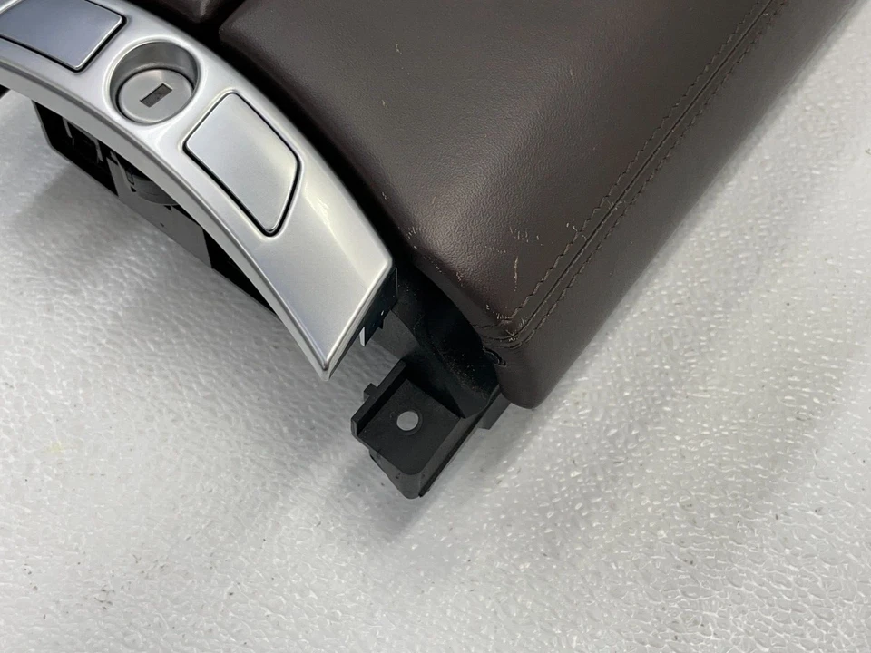 Крышка крышки подлокотника центральной консоли 13 14 15 BMW Alpina B7 F01 F02 ZBWT 1457 от оригинального производителя - Изображение 2 из 4