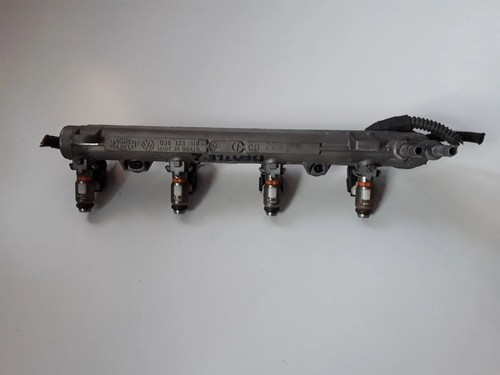 Volkswagen New Beetle 2010 Kraftstoffverteiler Einspritzleiste Verteilerrohr