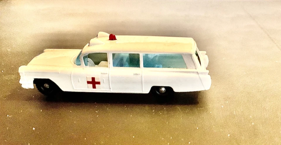 Vintage Matchbox Lesney Series 1-75 Cadillac Ambulance # 54 with Original Box - Image 3 of 4