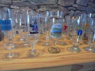 28 diverse alte Bier Pilsgläser aus den 60/70/80er Jahren Bierglas Sammler