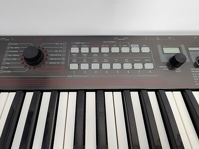 Korg R3 Keyboard Synthesizer Vacoder Black keyboard Music