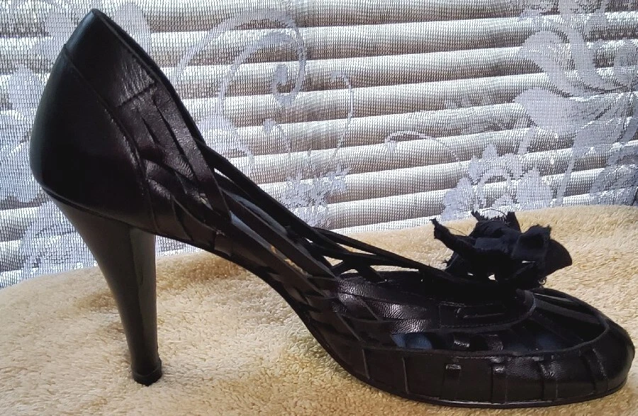 Irregular Choice 39.5 / 8.5 M Preto Baja Sexy Bombas de Couro Alças Abertas Top Novo Na Caixa - Imagem 3 de 4