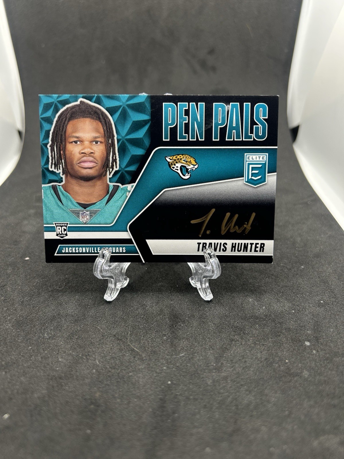 2025 Panini Donruss Elite FOTL Travis Hunter RC Black Gold Auto Pen Pals SSP