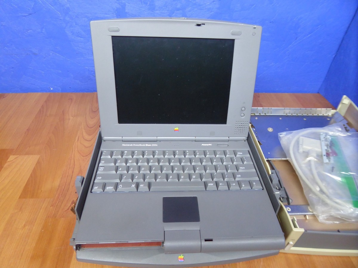 Apple Macintosh PowerBook DUO 2300c + Dock vintage for parts or