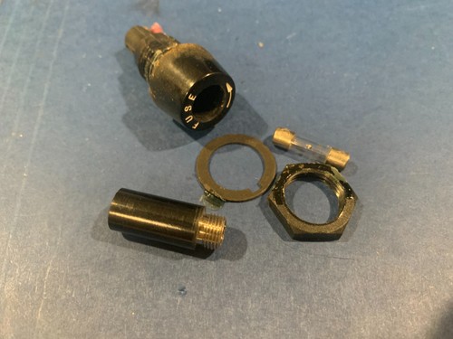Harman Kardon 430 Stereo Receiver  -  Fuse Assembly