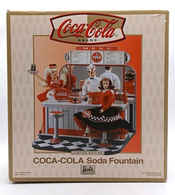 Barbie Collectibles Coca-Cola Soda Fountain Diner Set / Mattel 26980, Offene Box