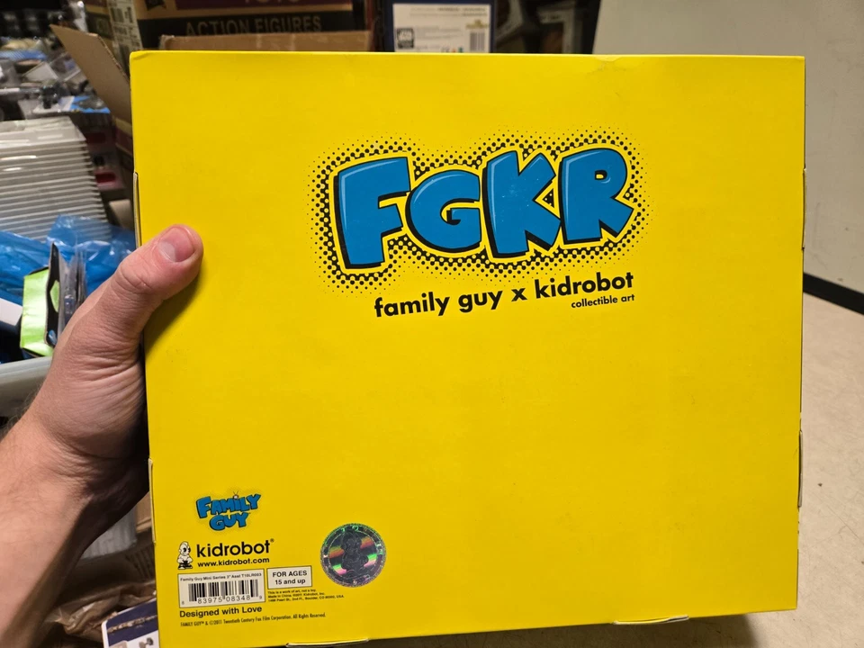 FUNDA DE ARTE COLECCIONABLE ABIERTA FAMILY GUY X KIDROBOT 16 RARAS CAJAS CIEGAS FGKR Foto 4 de 4