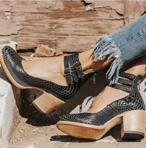 STEVEN RANDI BLACK CROC SHOES 