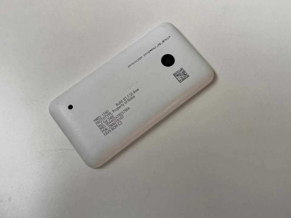 Nokia RM-1017  Prototype White color Mobile phone - Image 2 of 4