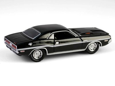 1970 DODGE CHALLENGER R/T 440 BLACK 1/64 DIECAST MODEL CAR BY