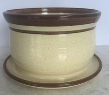 Art Studio Pottery Signed Planter 4”Hx5.5”D W/7”Bottom