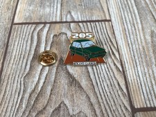 Roland Garros French Open Tennis Peugeot 205 Pin Badge - Approx 2cm L