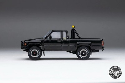 1/64 Toyota 1985 Hilux SR5 xTracab 4x4 Black BTTF DiecastTalk