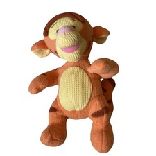 Disney Fisher Price Mattel 2001 Winnie The Pooh s Tigger Plush Doll Rattle