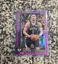 Brook Lopez Topps 2025 Base Set Pink Holofoil