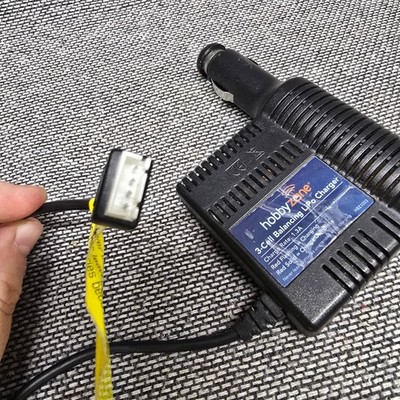HobbyZone LiPo Charger HBZ1003 3-Cell Balancing 1.3A DC Car Plug Black Good