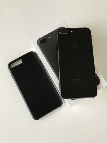 Apple iPhone 7 Plus - 128GB - Jet Black Smartphone - Picture 4 of 4
