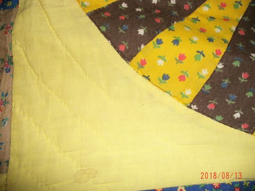 Unique Hand Stitched and Hand Quilted Grandmothers Fan Quilt - Family Heirloom - Picture 10 of 11