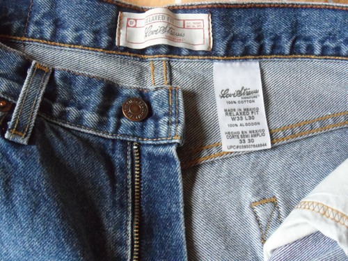 LEVI STRAUSS Men's Relaxed Fit Blue Jeans Medium Wash W 33 L 30 EUC - Picture 4 of 6