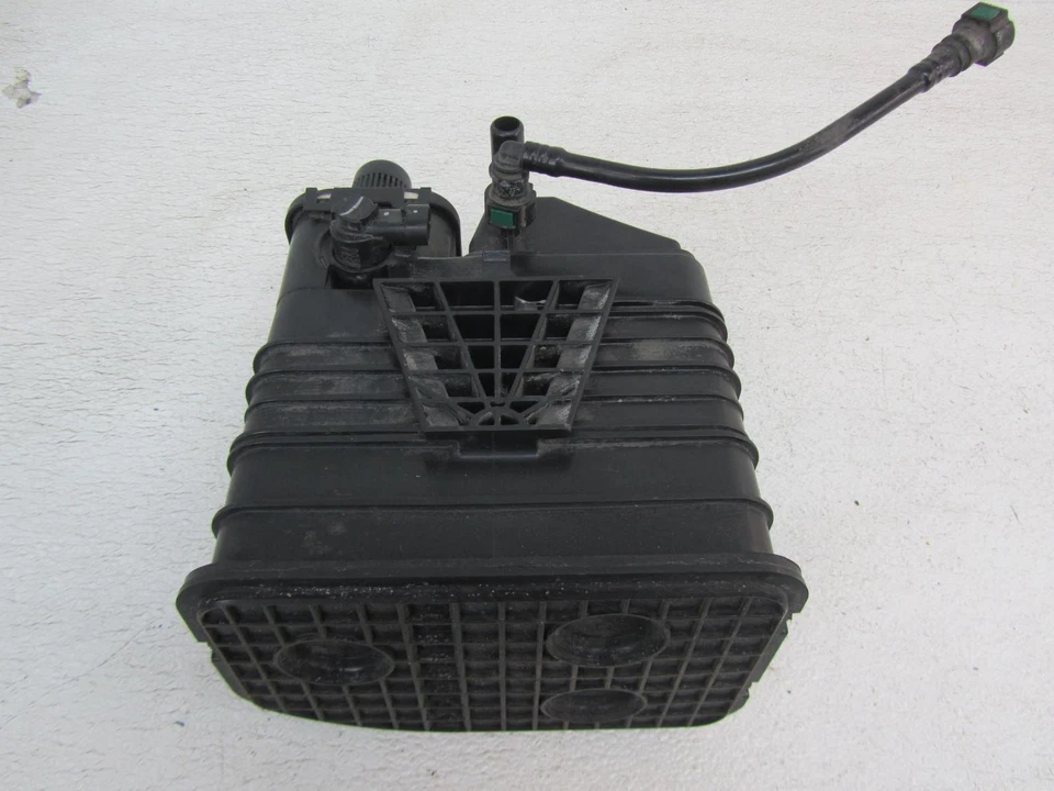 2011 BUICK LACROSSE Fuel gas tank Evaporation Canister Evap Can - Image 2 of 3