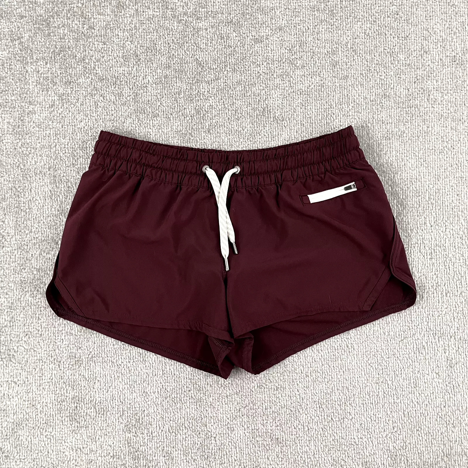 vuori clementine burgundy lined running workout shorts
