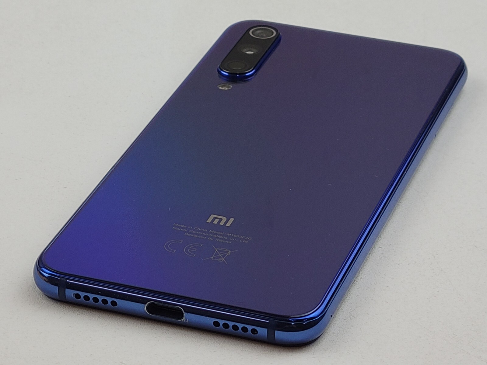 Xiaomi Mi 9 SE (M1903F2G) 64GB (GSM Unlocked) Dual SIM - *PLEASE READ ...