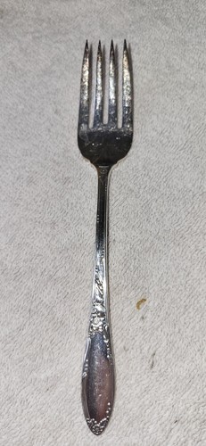 68 pc Oneida Heirloom Plate Silver Plated Flatware w/ Wooden Chest Carving Set - Picture 13 of 17