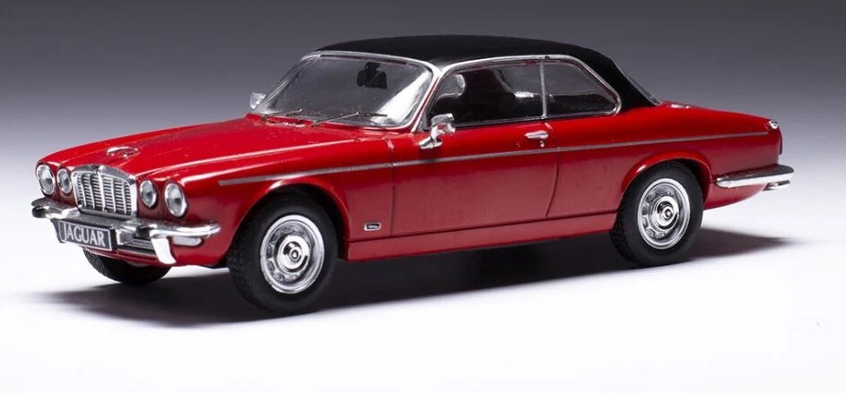 IXOMODELS - JAGUAR XJ12 C 1976 Rosso e nero - 1/43 - IXOCLC486N.22