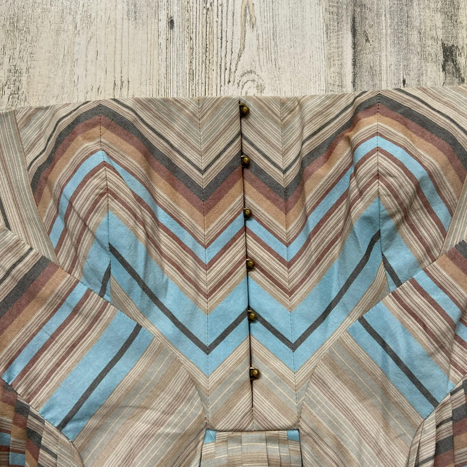 Vestido para mujer TWENTY8TWELVE talla 4 sin tirantes calce y acampanado falda plisada a rayas Foto 2 de 4