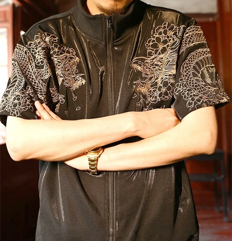 Conjunto de camiseta y pantalones cortos de 3/4 de longitud con cremallera bordada dragón para hombre estilo japonés unisex Foto 4 de 4