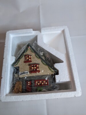 Dept 56 North Pole Series Elf Bunkhouse Heritage Village