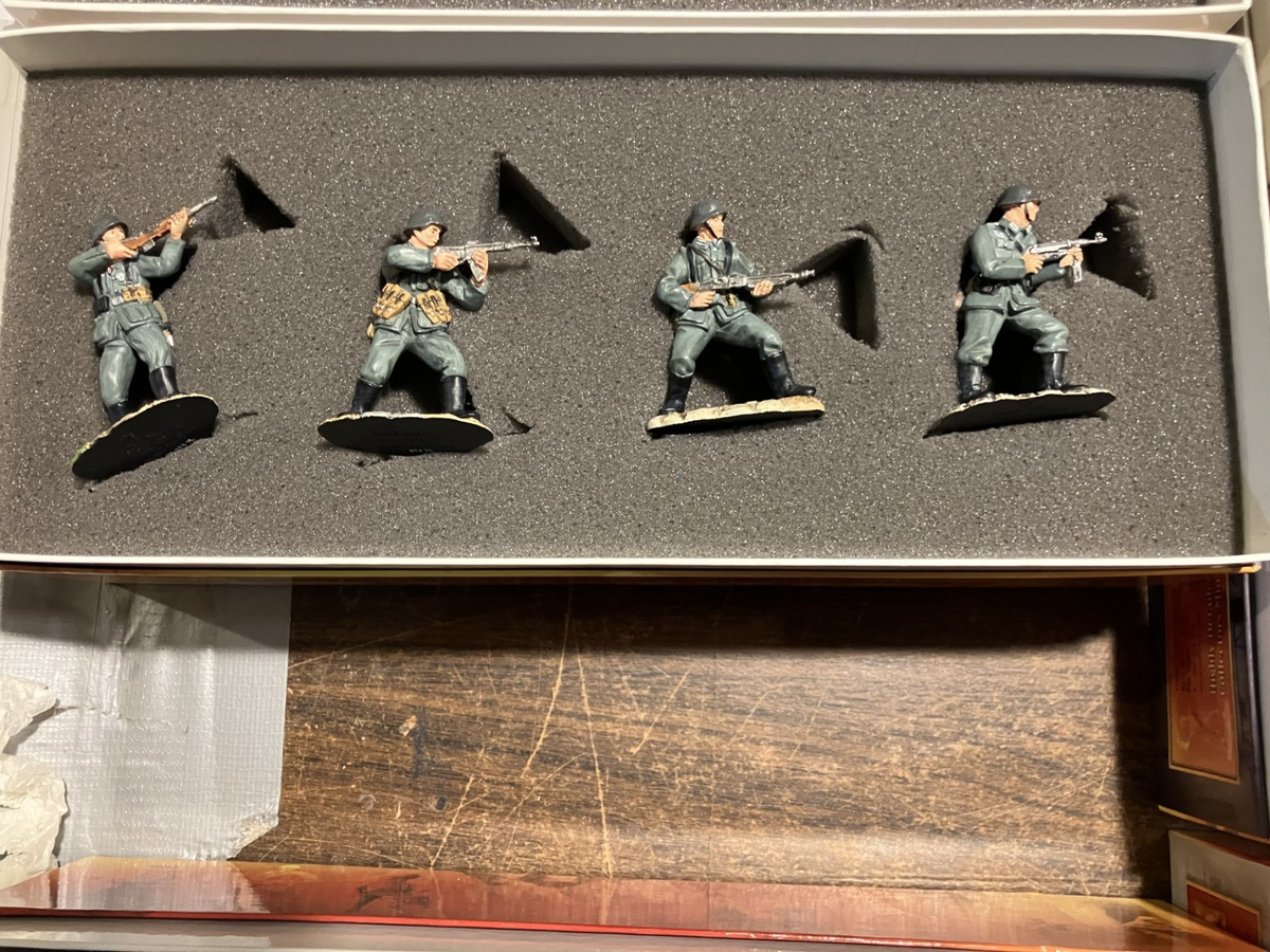 Lot 4 Sets Figurines CONTE COLLECTIBLES WWII - Infanterie 1/32 Plomb Peint - Comme Neufs