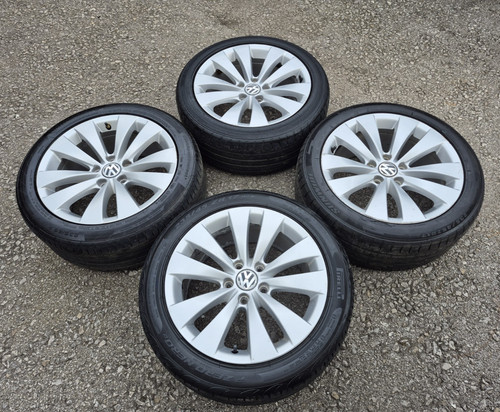 Genuine VW Passat 17" Alloy