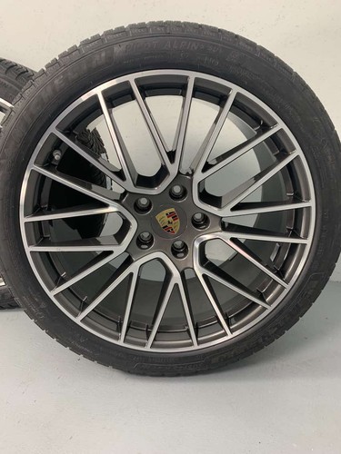 Porsche Cayenne Coupe E3 21 pulgadas RS Spyder Winter Pirelli SOLO 900 KM DOT2022 - Imagen 2 de 8