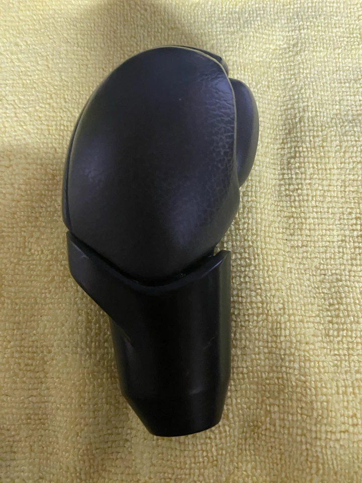 2018 nissan 370z manual shifter knob - Image 2 of 4