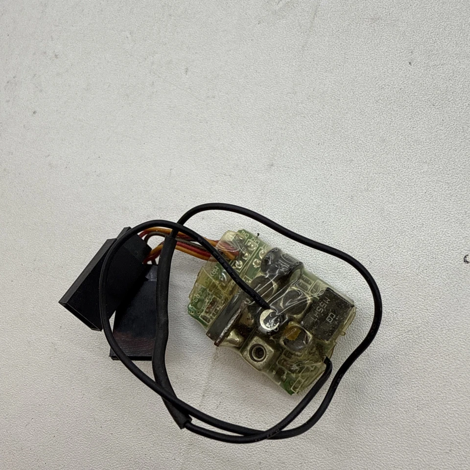 Team Losi 27mhz AM RX Receiver With 3-Wire Connections Micro LOSB0809 B151 - Image 3 of 3