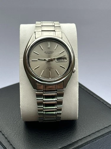 Vintage Seiko 5 Men’s Automatic Watch 7009 Date/Day