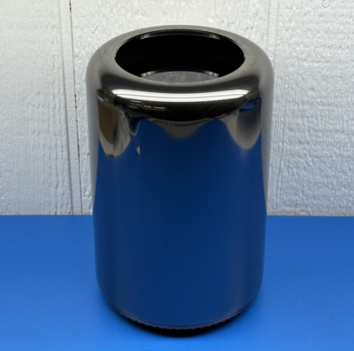 2010 APPLE MAC Pro Desktop MC250LL/A Quad Core Xeon 3.2GHz 8GB RAM 2TB HDD A1289