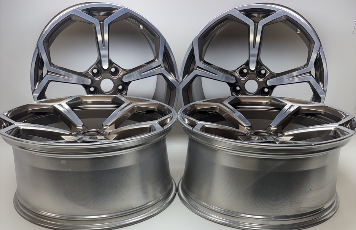 Lamborghini Urus 2019-2026 Wheel Bronze P/N 96729