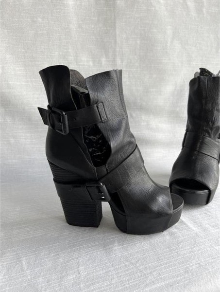 Women Vic Matie Sandals Black Leather 36.5