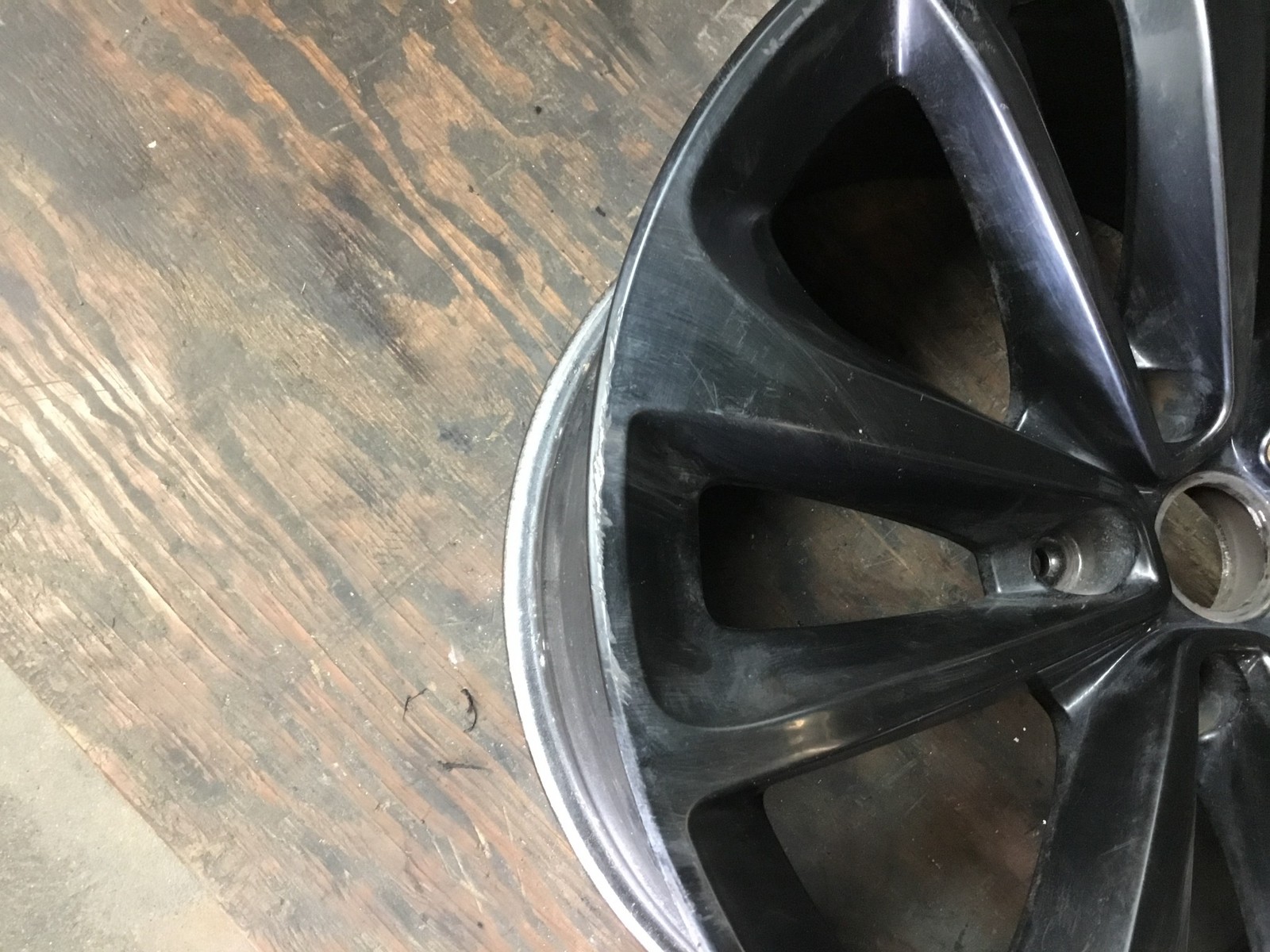 Bentley Bentayga 2019 V8 Wheel Rim R21 x 10J H2 Inch Size 21 x 10 16-20 ;:M