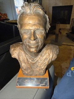 Joe Montana Quality Collectibles Bust 38/100