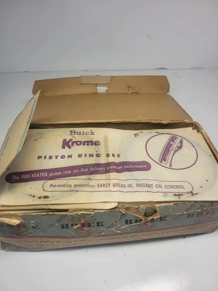 Juego de 8 anillos de pistón Buick Straight de fábrica años 50 (para piezas) Foto 2 de 4