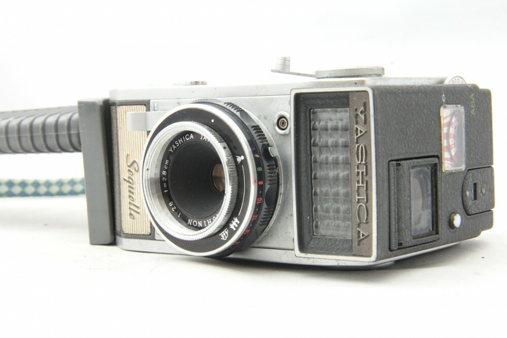 RARE Yashica Sequelle 35mm Half Frame Camera from Japan