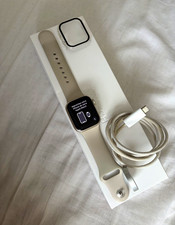 Apple Watch Series 9 41mm Starlight Aluminium Case Sport Band GPS 64GB